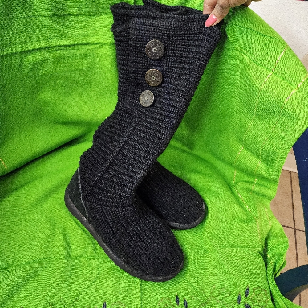 UGG Cardy Button Women's Shoe Black Size 7 Cozy Boots